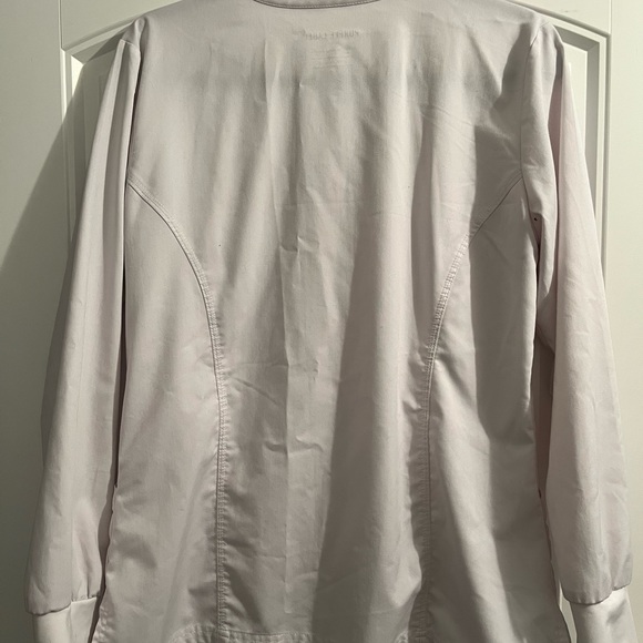 2 Healing Hands white lab/nursing coats- Medium - Picture 3 of 6
